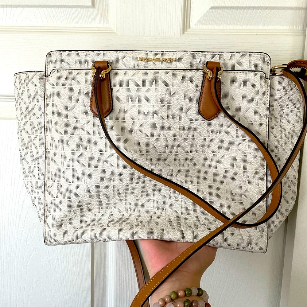 Michael Kors Dee Dee Large MK logo Convertible Tote Vanilla Bag